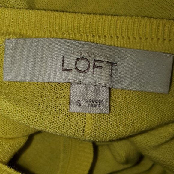 Ann Taylor LOFT chartreuse Cotton Raw Seam sweater S - Picture 4 of 5